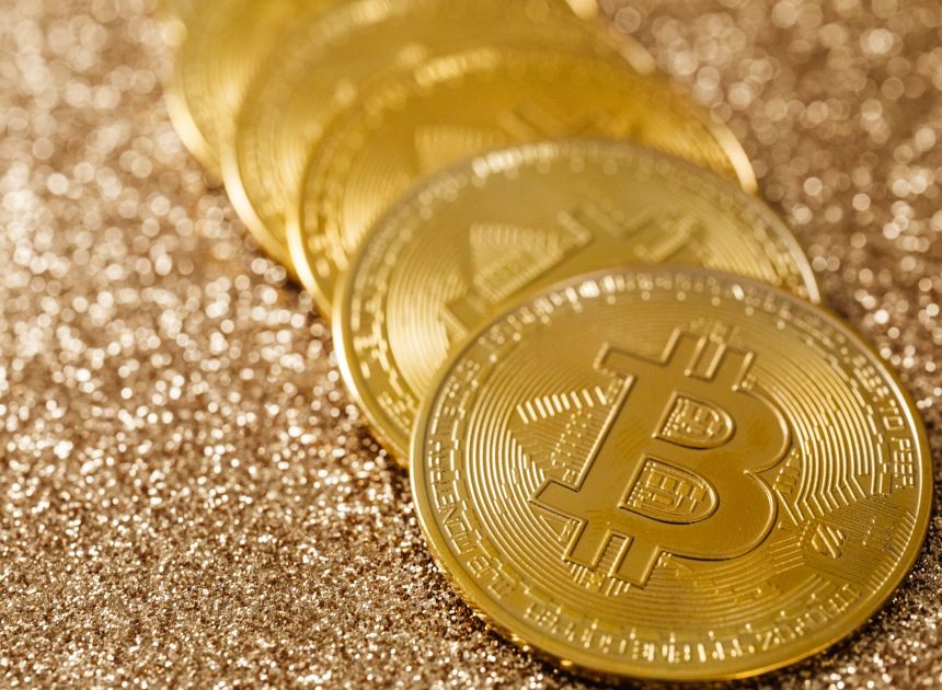 Bitcoin ETFs and gold: Are They the Best Investment Option?